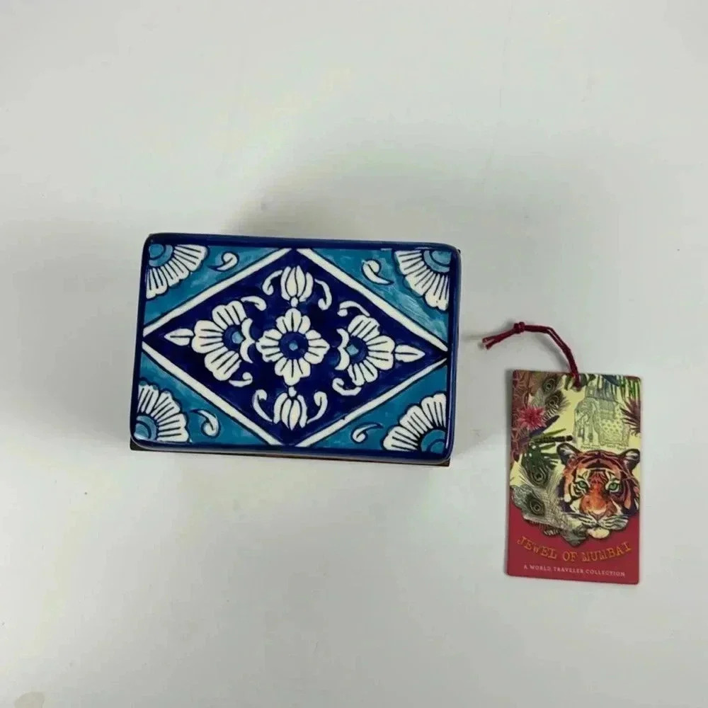 TRINKET BOX BLUE & WHITE CERAMIC TOP 5”X3.5”X3.5” MADE IN INDIA JEWEL OF MUMBI